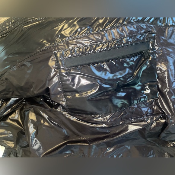 Women’s SAM Puffer - Picture 5 of 6